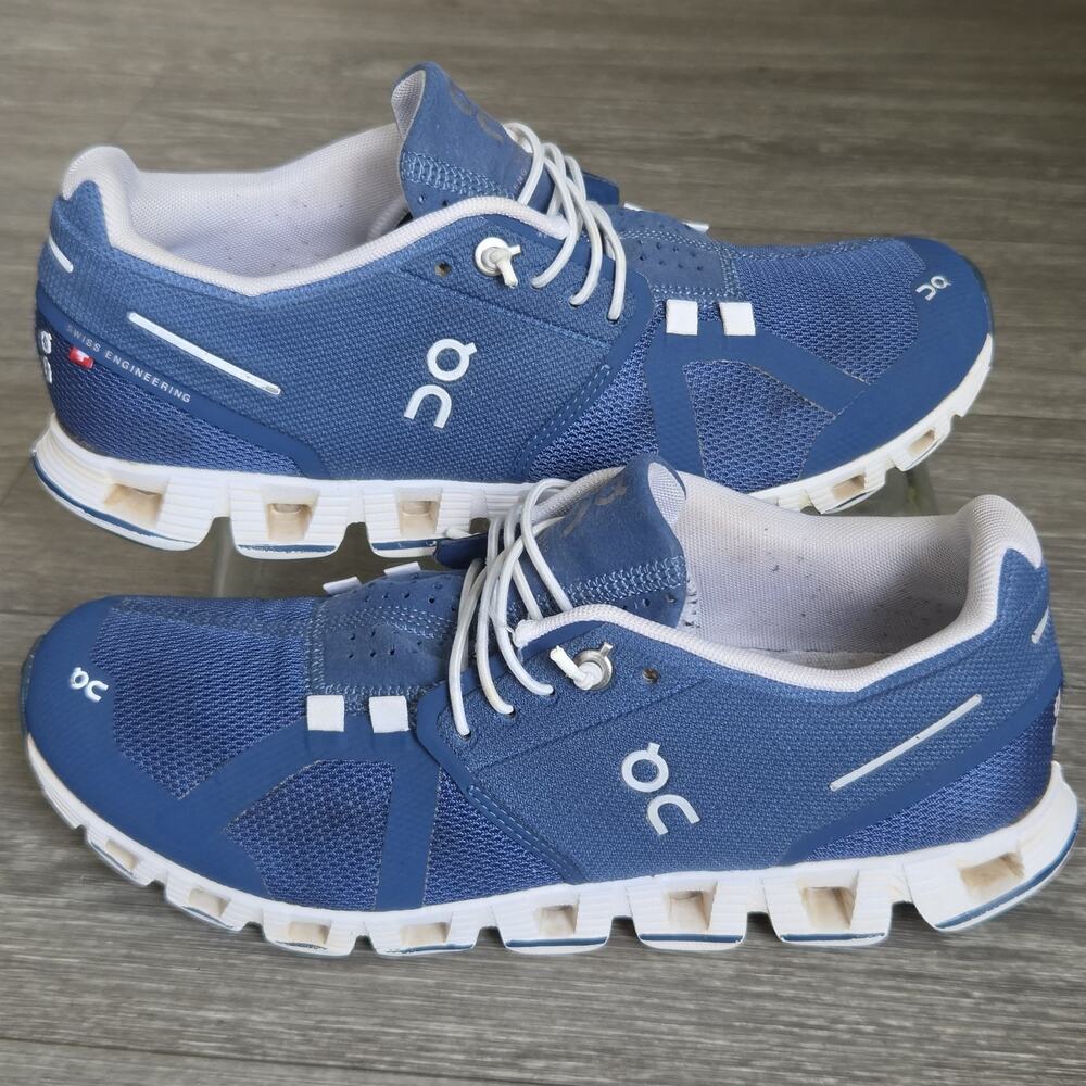 On Cloud 5 Blue White Women’s US 7.5 Shoes Swiss Engineering - Picture 3 of 11